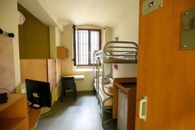 بخش وی‌آی‌پی: نگاهی به سلول نیکلا سارکوزی